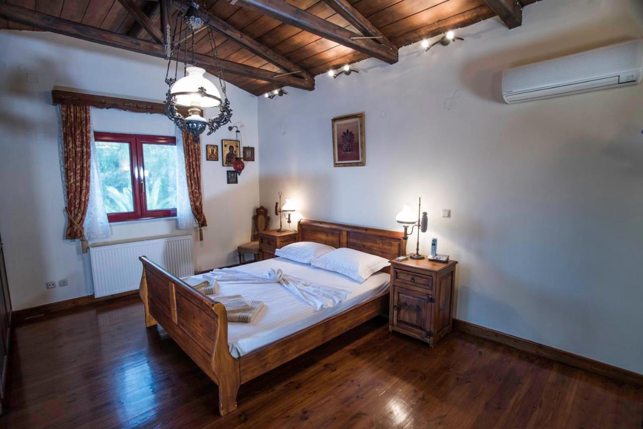 Galaxidi Mansion Villa ภายนอก รูปภาพ